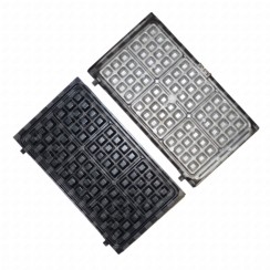 Waffle plates (x2)