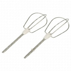 2 whipping whisks