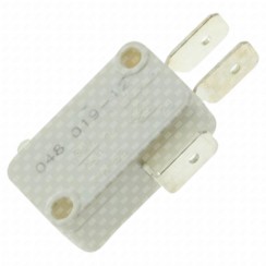 3-pole leak protection contact