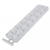 Twist ice cube trays