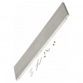 Finishing skirting board