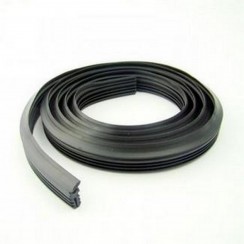 U-shaped door surround seal