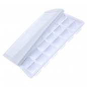 Ice cube container with lid
