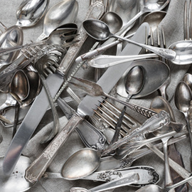 Silver cutlery should be washed separately