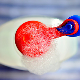 Incorrect dosage of a detergent