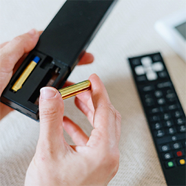 Replacing the batteries in the remote control
